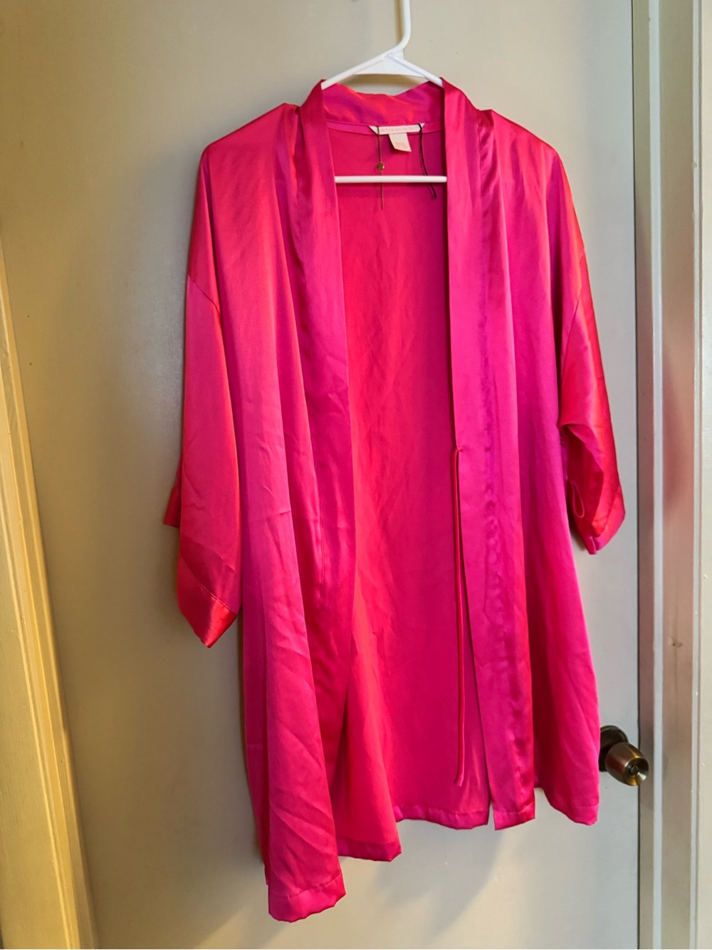 Victoria's Secret Hot Pink Satin Kimono Robe